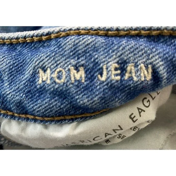 American Eagle Mom Cutoff Jean Womens Size 2 Shortie Stretch Denim Distressed - Picture 5 of 8